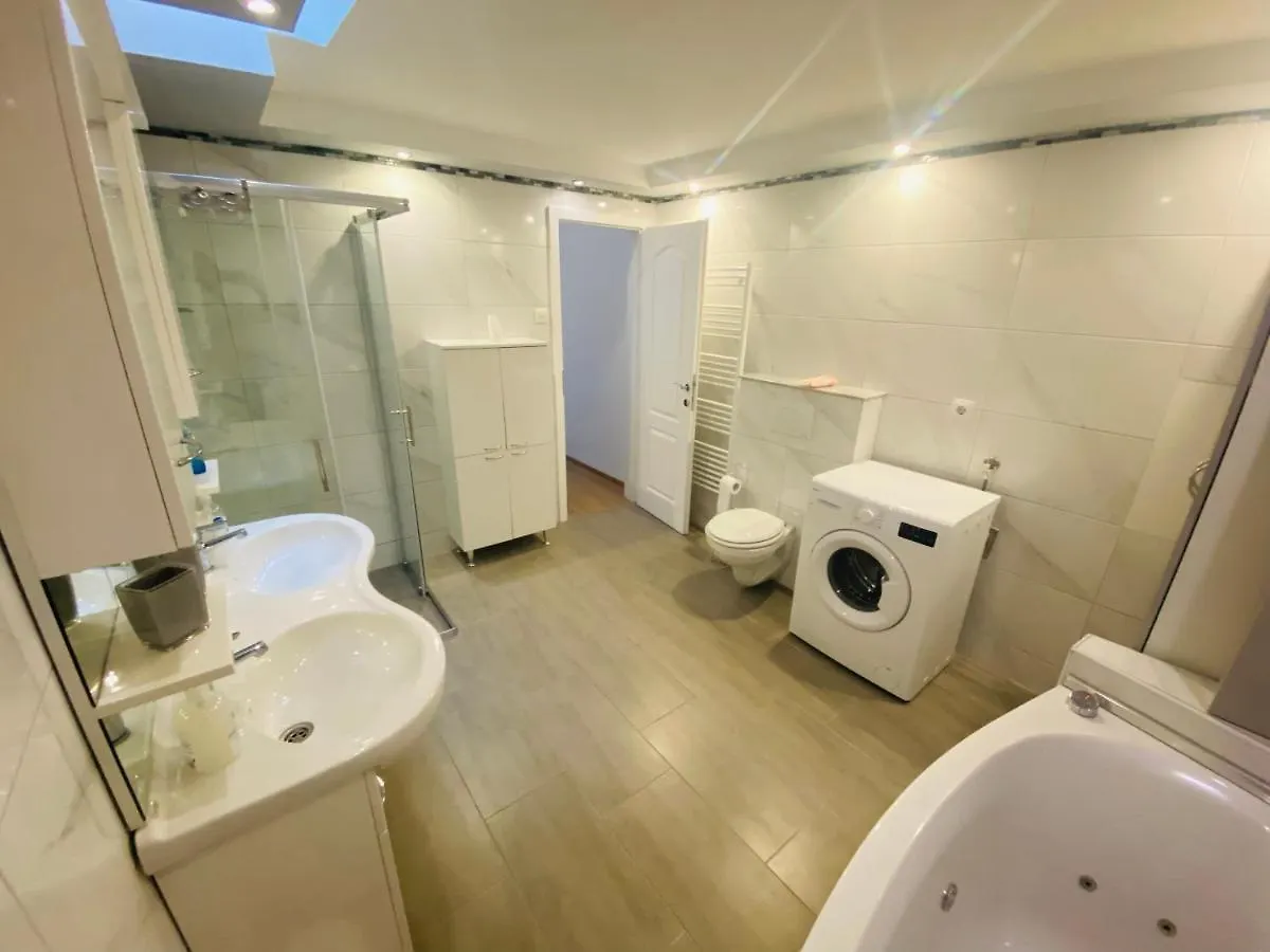 Apartments Martic Janja Dramalj