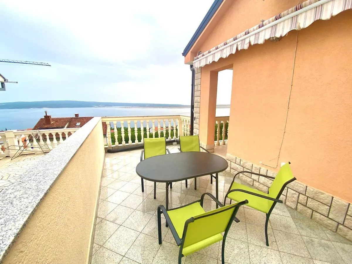 Apartments Martic Janja Dramalj